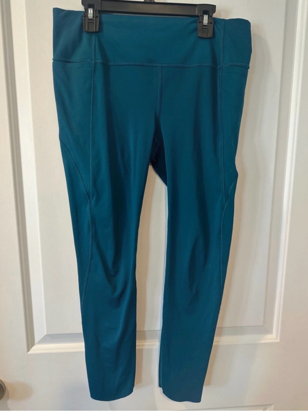 Athleta Teal Performance velocity laser cut Leggings